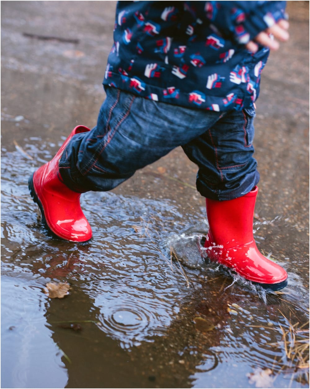 Running in puddles | Antonina Mamzenko: Family Photographer London & Surrey