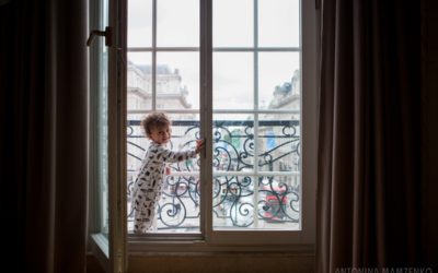 One frame: vacation family photos at Cafe Royal Hotel